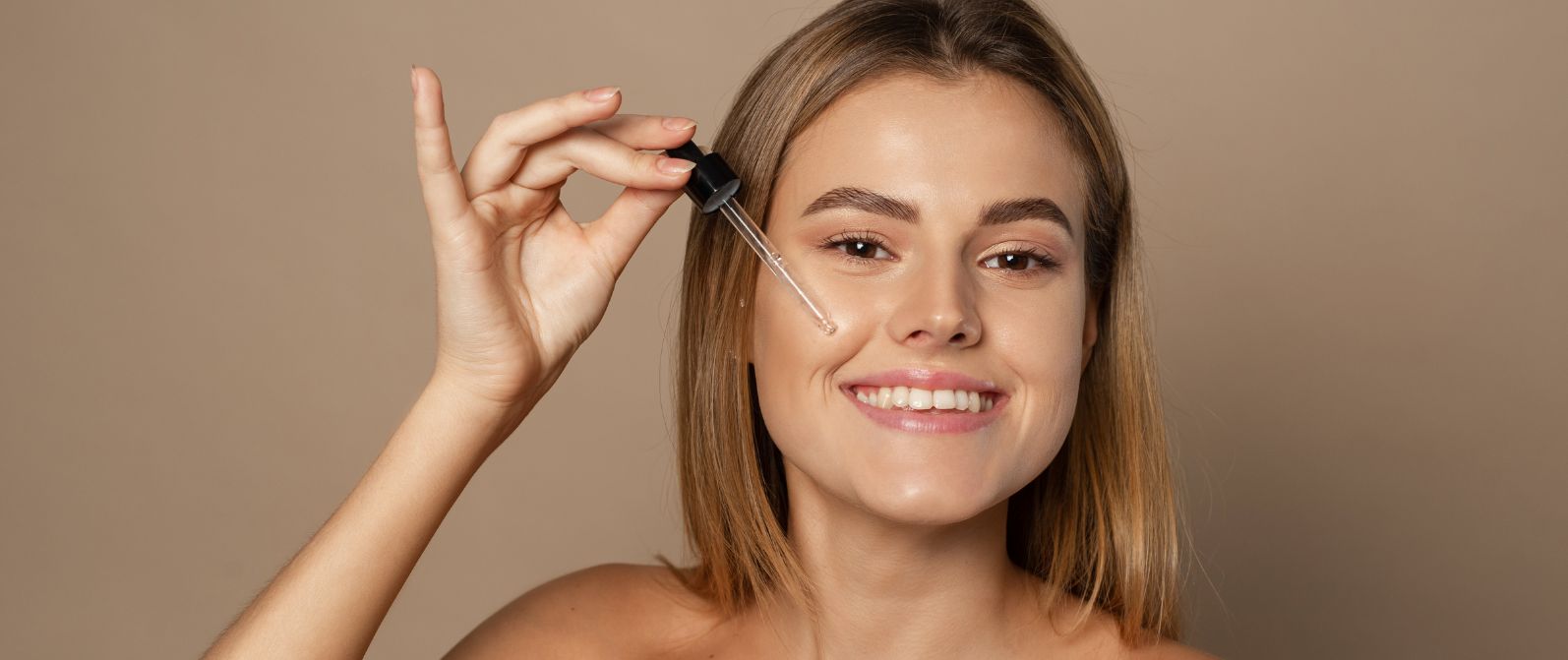 niacynamid-witamina-c-co-wybrać-kobieta-serum